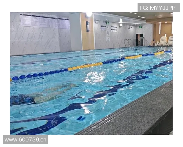 自由泳健身入门与进阶技巧分享 提升体能与耐力的完美方案 自由泳健身入门与进阶技巧分享 提升体能与耐力的完美方案