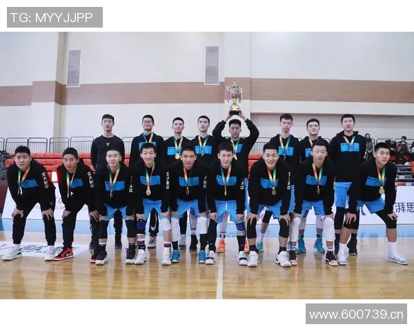 赛后分析：西安篮球队与深圳篮球队的表现与状态对比解析